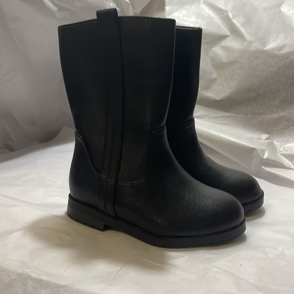 Cat and jack boots with zipper on side